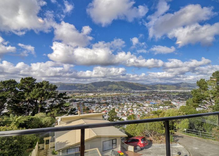  at 7 Jacaranda Grove, Maungaraki, Lower Hutt