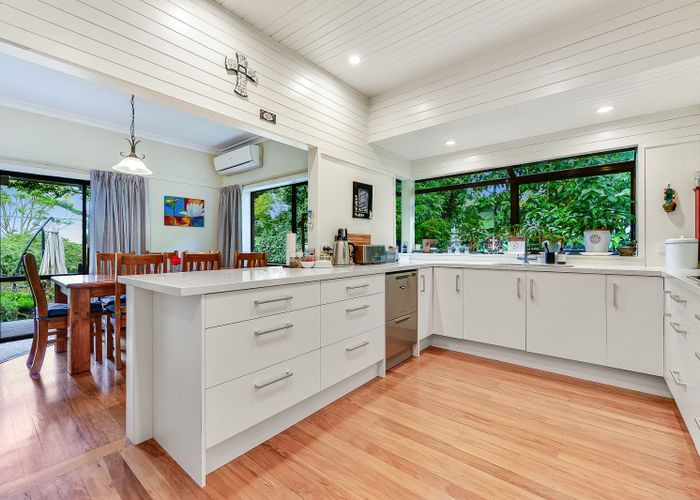  at 100 Albert Street, Hamilton East, Hamilton