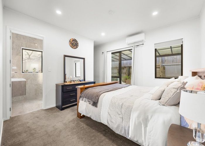  at 15A Reynella Drive, Massey, Waitakere City, Auckland