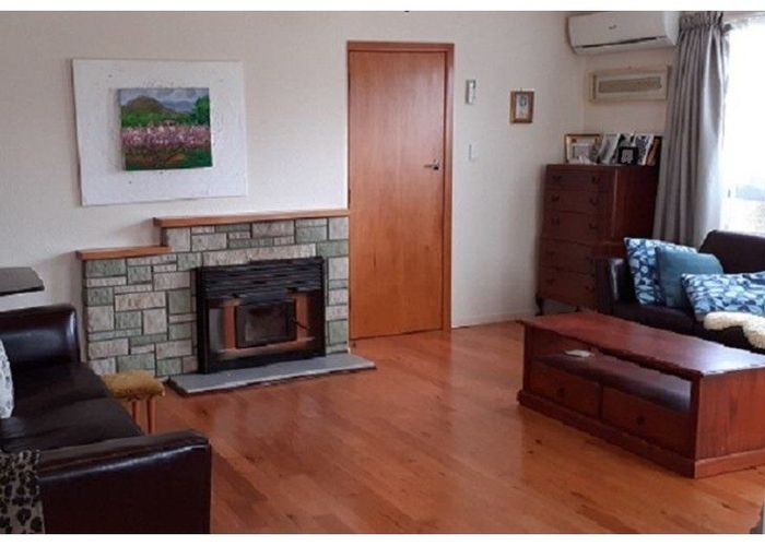  at 35 Hutchinsons Road, Highland Park, Manukau City, Auckland