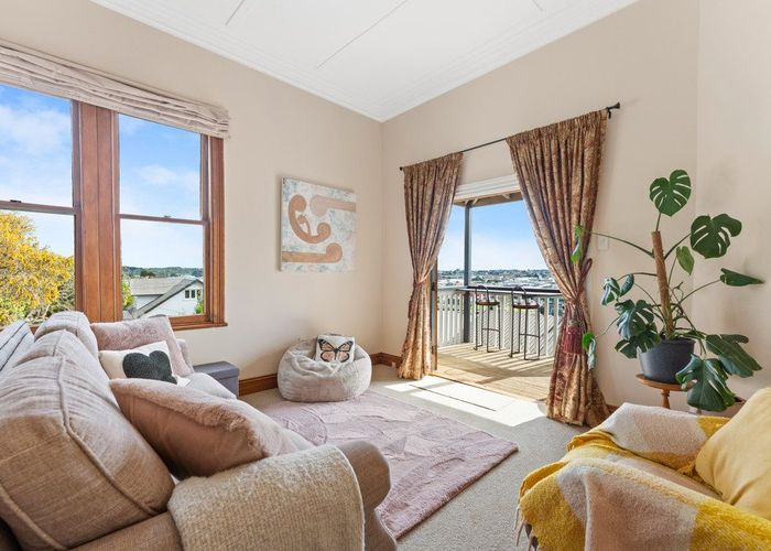  at 32 Hipango Terrace, Durie Hill, Whanganui, Manawatu / Whanganui