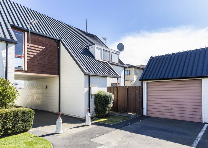  at 4/62 Picton Avenue, Riccarton, Christchurch City, Canterbury