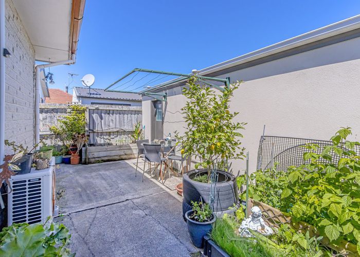  at 2/543 Cranford Street, Papanui, Christchurch City, Canterbury