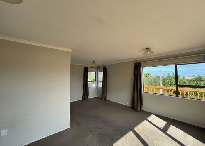  at 148 Aviemore Drive, Highland Park, Manukau City, Auckland
