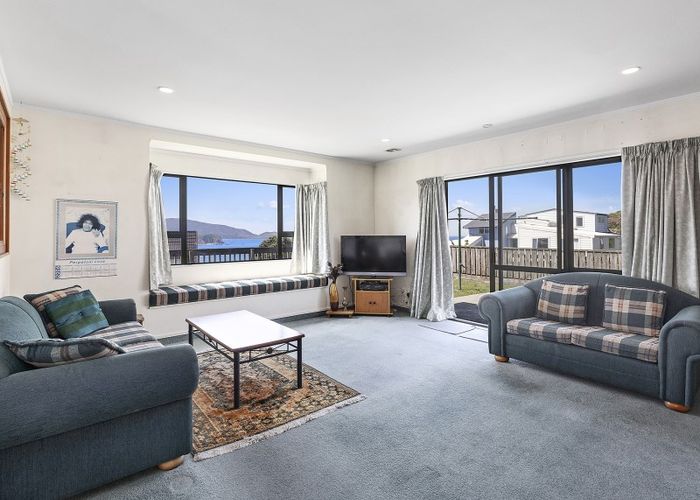  at 39 Bowes Crescent, Strathmore Park, Wellington