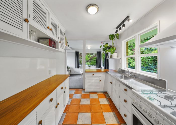  at 93 Dowse Drive, Maungaraki, Lower Hutt