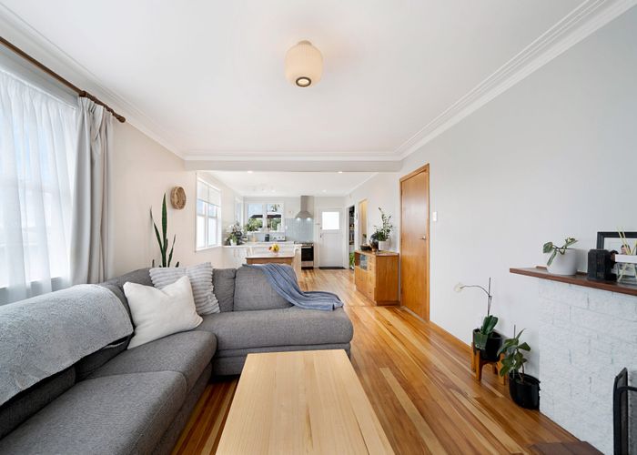  at 7 Kelwyn Road, Kelston, Auckland