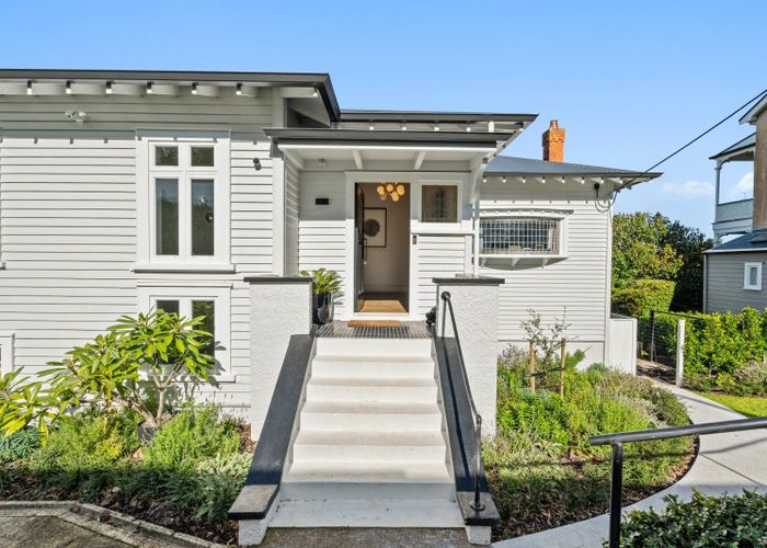  at 19 Kerr Street, Devonport, North Shore City, Auckland
