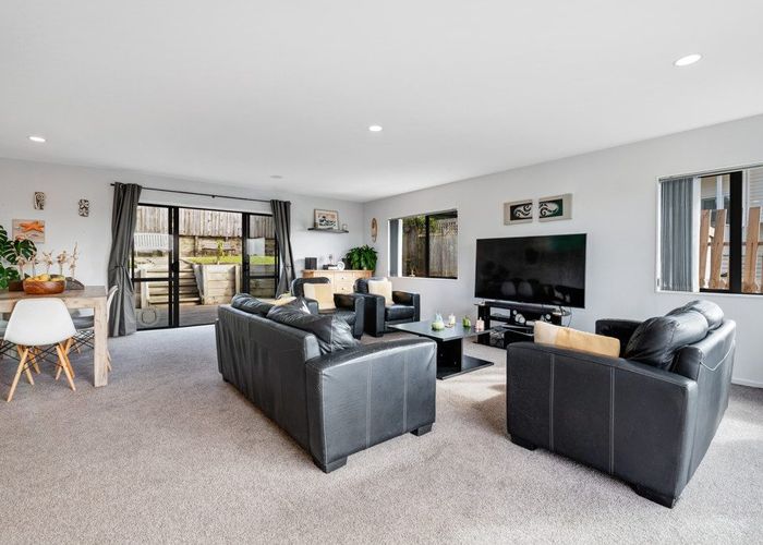  at 18 Roseville Road, Gulf Harbour, Rodney, Auckland