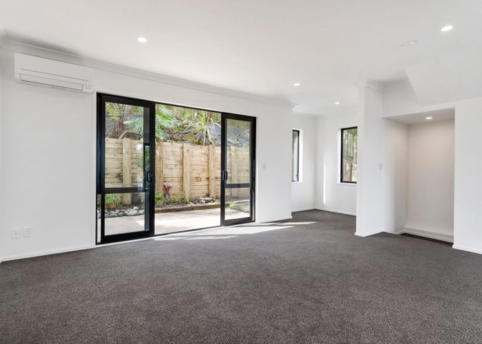  at 7/69 Target Road, Glenfield, North Shore City, Auckland