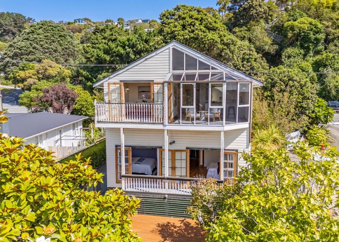  at 17 Paremata Crescent, Paremata, Porirua, Wellington