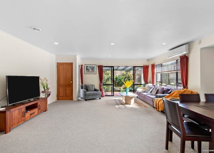  at 1/63 Gosford Drive, Botany Downs, Manukau City, Auckland