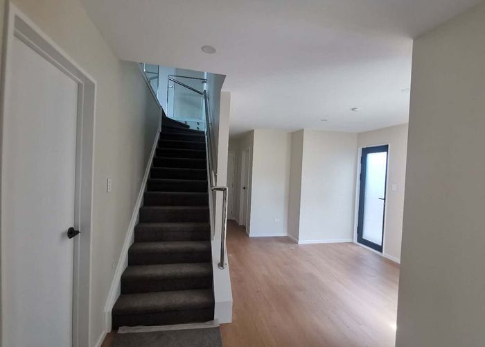  at 74 Casuarina Road, Half Moon Bay, Manukau City, Auckland