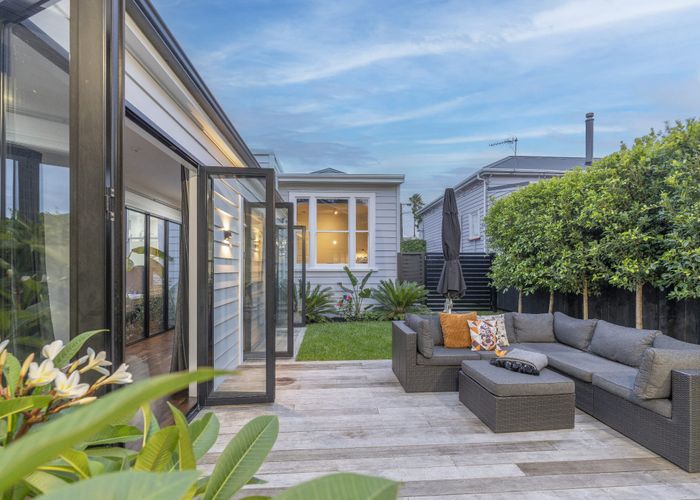  at 3 Goring Road, Sandringham, Auckland