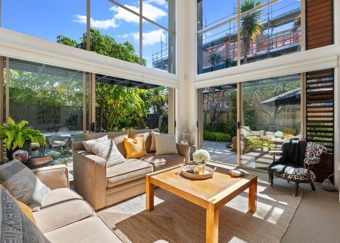  at 2/1 Esmonde Road, Takapuna, North Shore City, Auckland