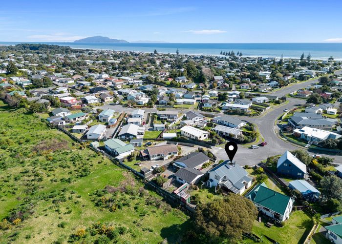  at 36 Simcox Street, Otaki Beach, Otaki
