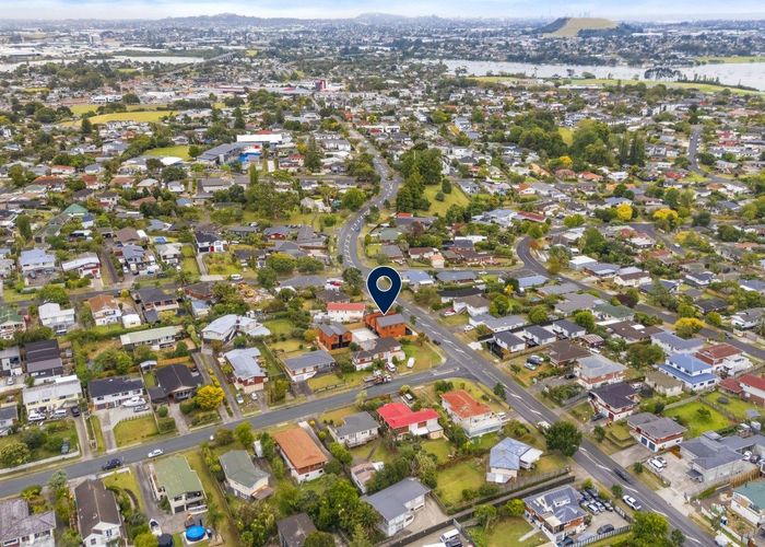  at 1/121 Reeves Road, Pakuranga Heights, Manukau City, Auckland
