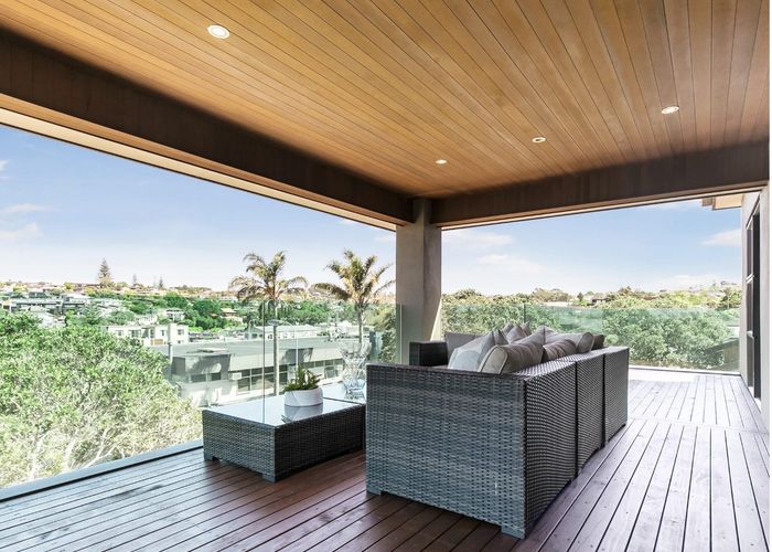  at 4 Montrose terrace, Mairangi Bay, North Shore City, Auckland