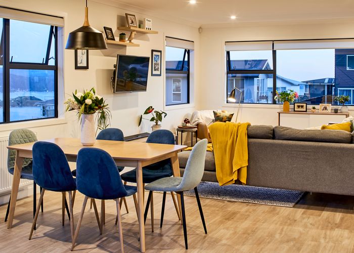  at 20 Domett Street, Newlands, Wellington