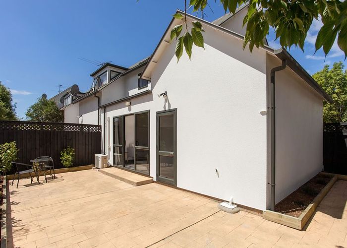  at 1/35 Walpole Street, Waltham, Christchurch