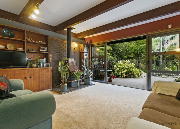  at 8 Atarua Gardens, Waiatarua, Auckland