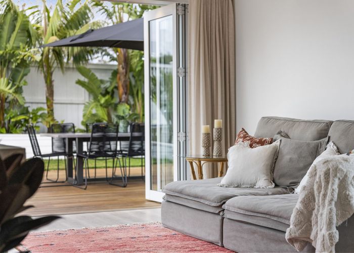  at 51 Sycamore Drive, Sunnynook, North Shore City, Auckland