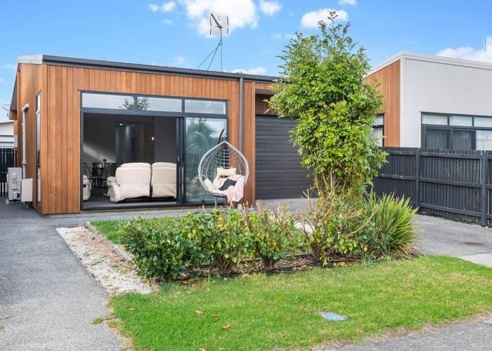  at 11 Liberation Road, Papakura, Papakura