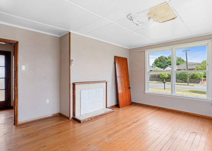  at 14 Ealing Street, Northcote, Christchurch City, Canterbury