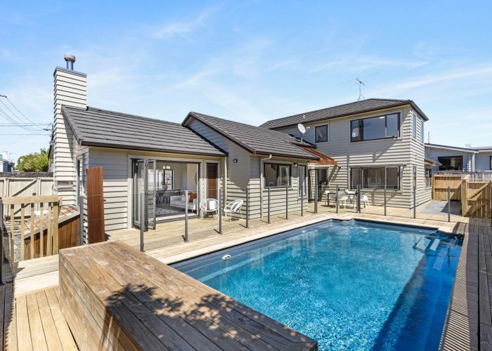  at 36 Wainui Avenue, Point Chevalier, Auckland City, Auckland