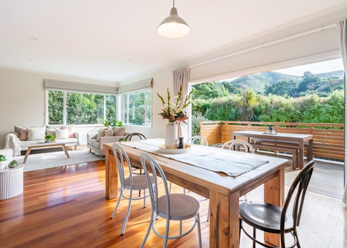  at 8 Saint Albans Avenue, Karori, Wellington, Wellington