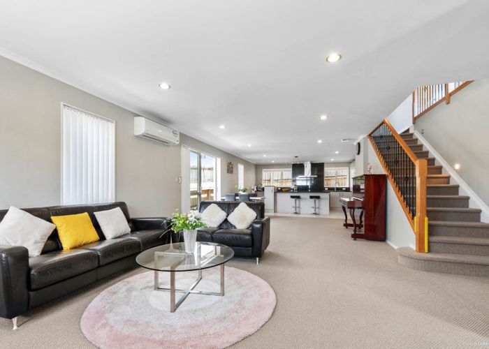  at 100 Union Road, Howick, Auckland