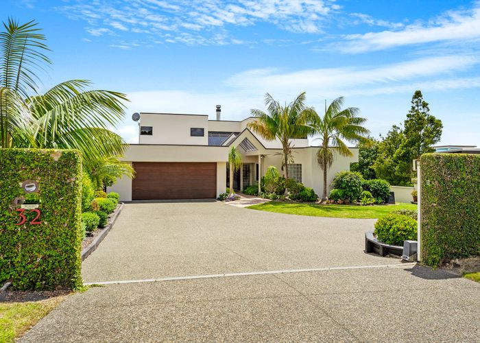  at 32 Vipond Road, Stanmore Bay, Whangaparaoa