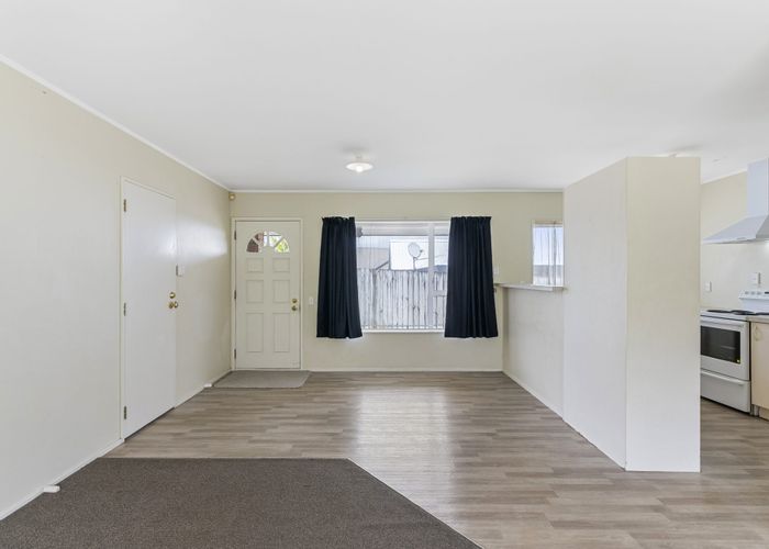  at 2/44 Wai Iti Place, Clendon Park, Auckland