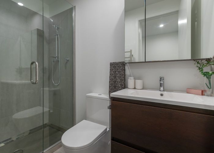  at 210/1A Oakley Avenue, Waterview, Auckland