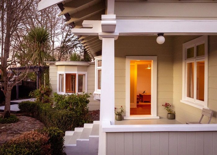 at 10 Thames Street, Claudelands, Hamilton, Waikato