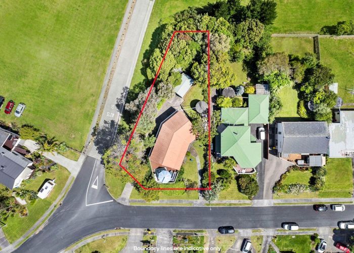  at 1 Kathy Terrace, Stanmore Bay, Whangaparaoa