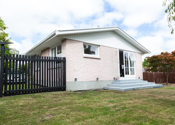  at 2/5 Crosby Street, Mairehau, Christchurch
