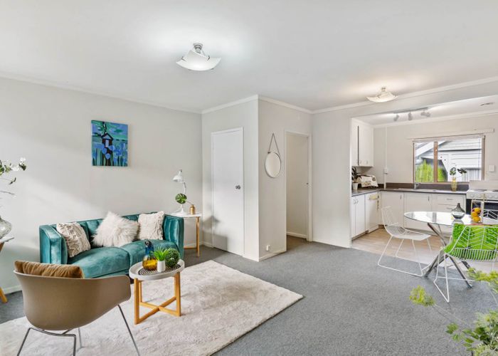  at 4/41 Woodward Road, Mount Albert, Auckland