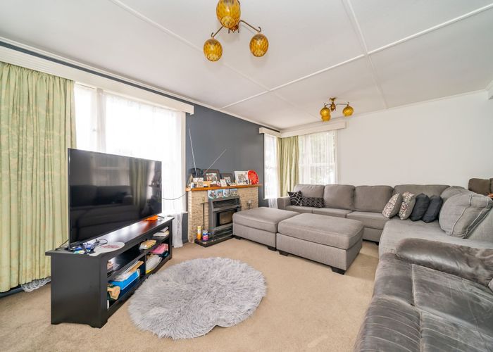  at 33 Leicester Streetv, Cannons Creek, Porirua, Wellington