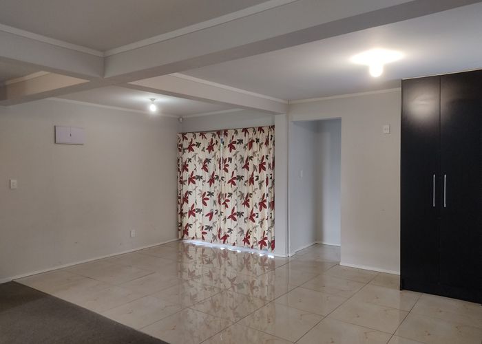  at 2 Marr Rd, Manurewa, Manukau City, Auckland