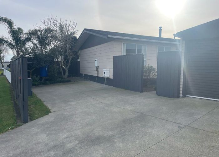  at 215 Parklands Avenue, Bell Block, New Plymouth, Taranaki