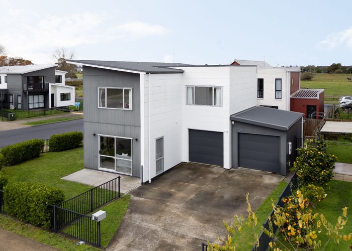  at 29 Tennille Street, Flagstaff, Hamilton