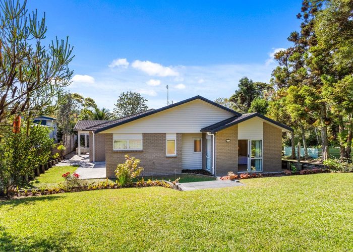  at 88 Cliff View Drive, Green Bay, Waitakere City, Auckland