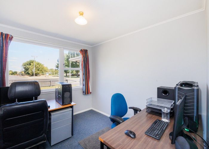  at 77 Maxwells Line, Awapuni, Palmerston North