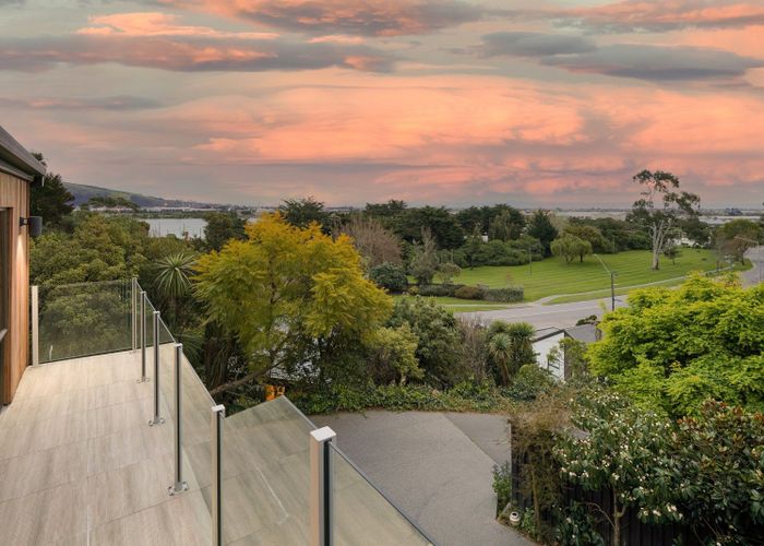  at 2 Cannon Hill Crescent, Mount Pleasant, Christchurch City, Canterbury