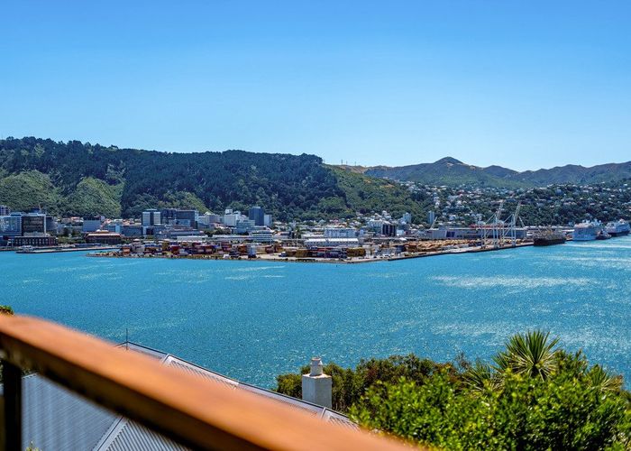  at 40B The Crescent, Roseneath, Wellington, Wellington