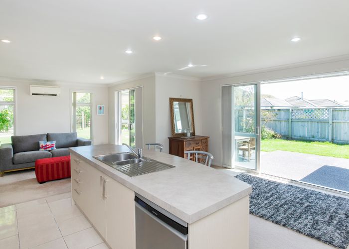  at 1 Hamilton Drive, Wainui, Gisborne