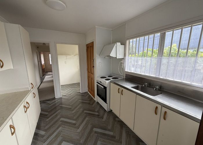  at 190 Universal Drive, Henderson, Waitakere City, Auckland