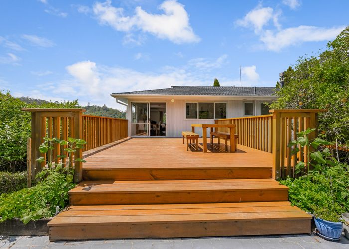  at 31 Grassmere Road, Henderson Valley, Auckland