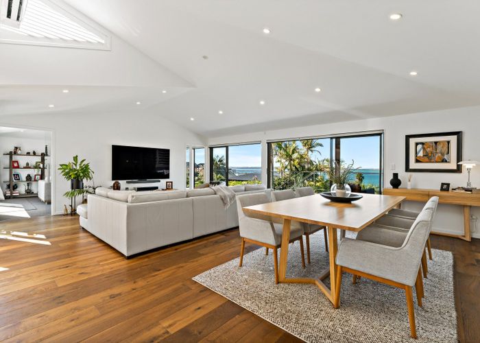  at 2/16 Marama Street, Castor Bay, North Shore City, Auckland